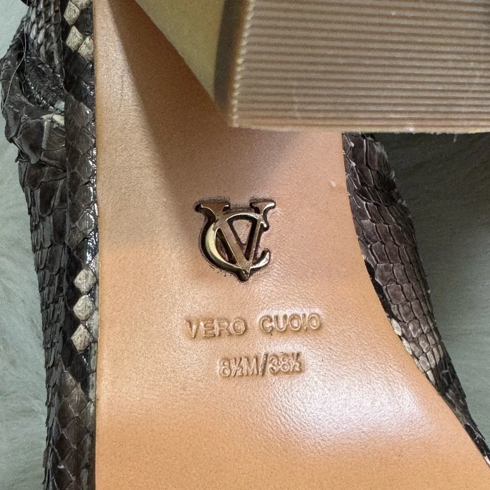 Vero Cuoio Textured Snake Scale Peep Toe Booties Wood Block Heel Western